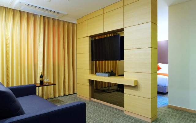 ON City Hotel