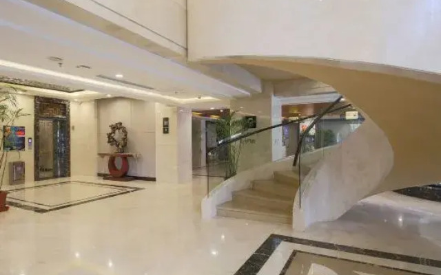 Madison Hotel