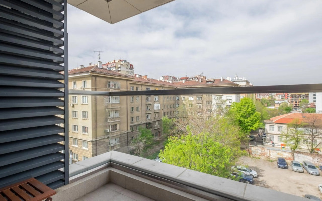 APT 32 near Mall of Sofia & Metro Station