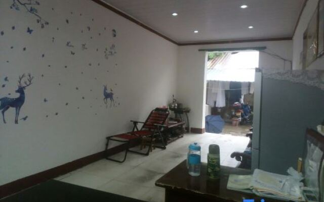 Longyou Longjia Hotel