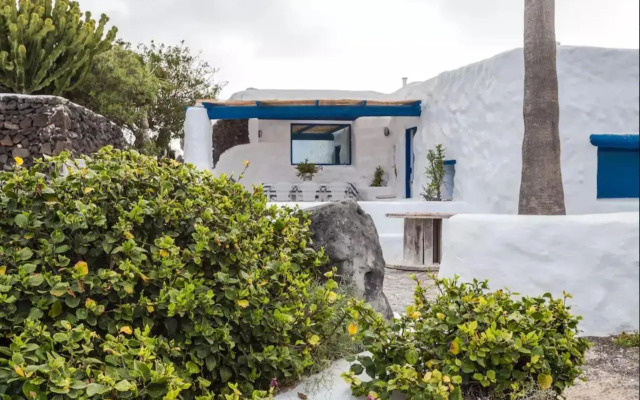 Seaside Villa La Graciosa