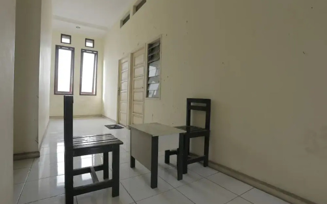 OYO 94141 Al Fatih Residence Syariah 1