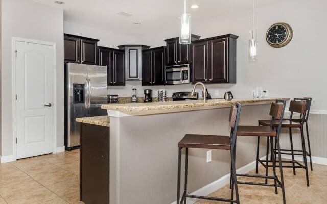 1492 Moon Valley Drive