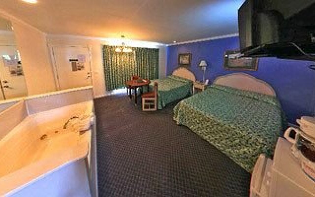 Loyalty Inn - Wisconsin Dells