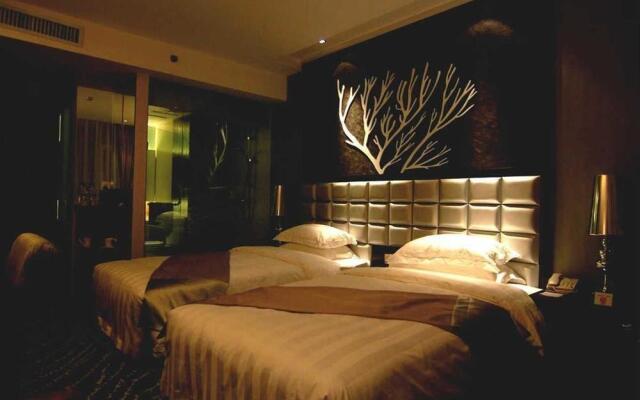 Kunming Long Way Hotel