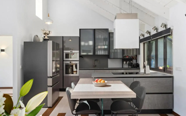 Tucker Beach Haven With Spa