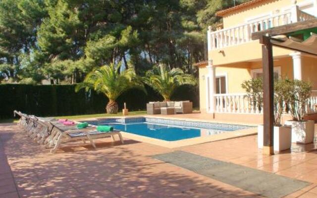 Villa El Encanto