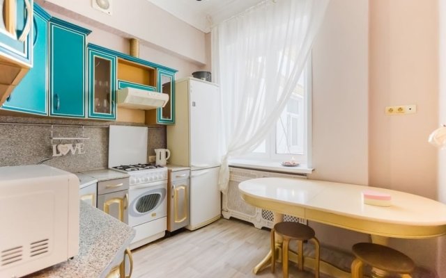 Apartment on Smolenskiy bulevard 3