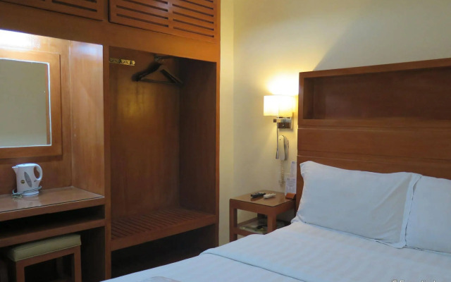 La Gloria Residence Inn