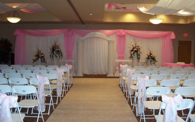 Four Points by Sheraton Point Edward Sarnia