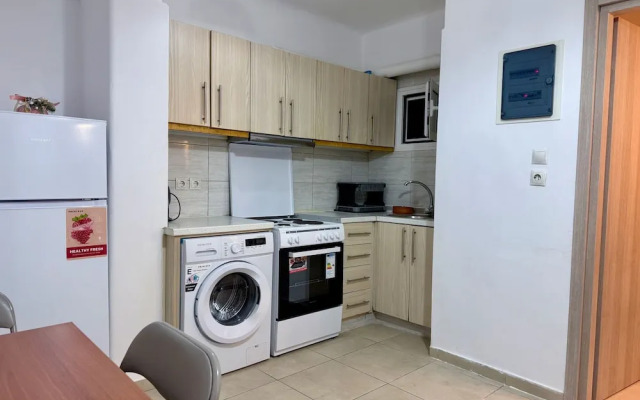 Cozy Apartment in Agios Loukas