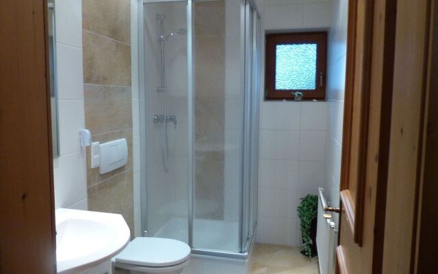 Beautiful Apartment in Otz With Garden