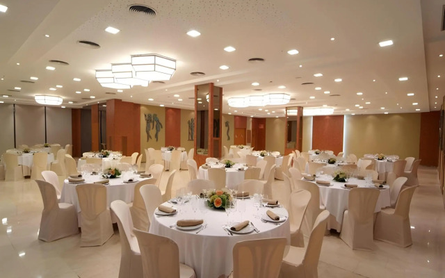 Отель B&B Hotel Tarragona Valls