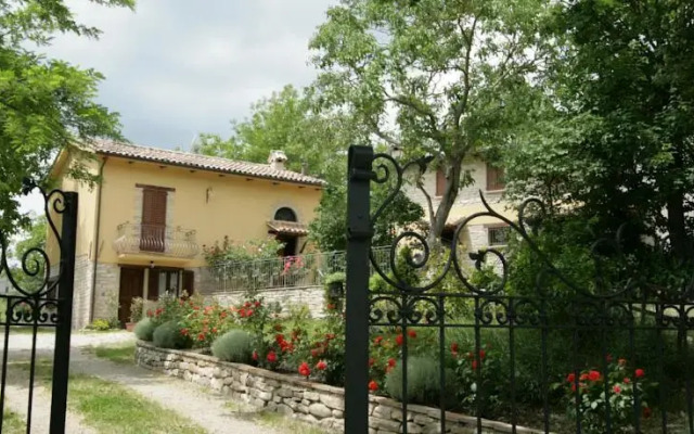 Marche Holiday - Borgo San Martino