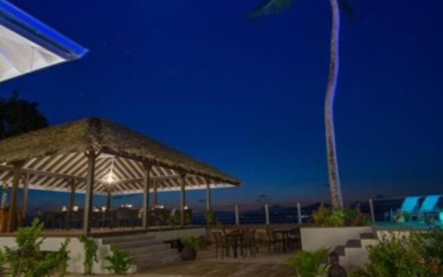 Le Nautique - Luxury Waterfront Hotel