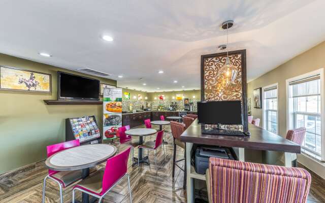 Quality Inn Glenpool - Tulsa