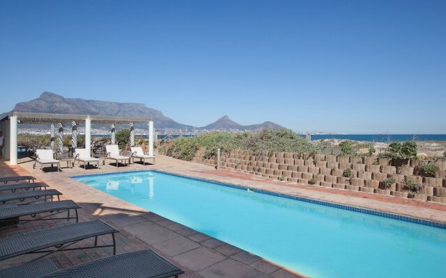 Leisure Bay 225 By Ctha