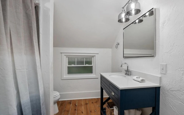 Saugatuck Harbor House