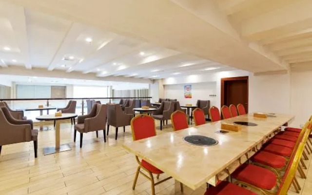 Starway Hotel