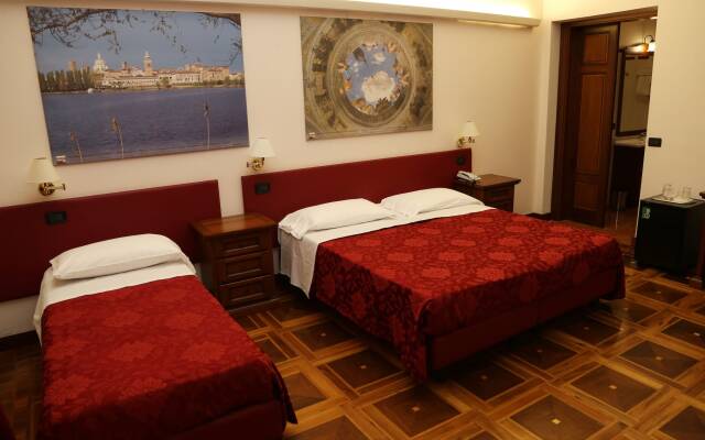 Hotel Antica Dimora , Mantegna Hotels