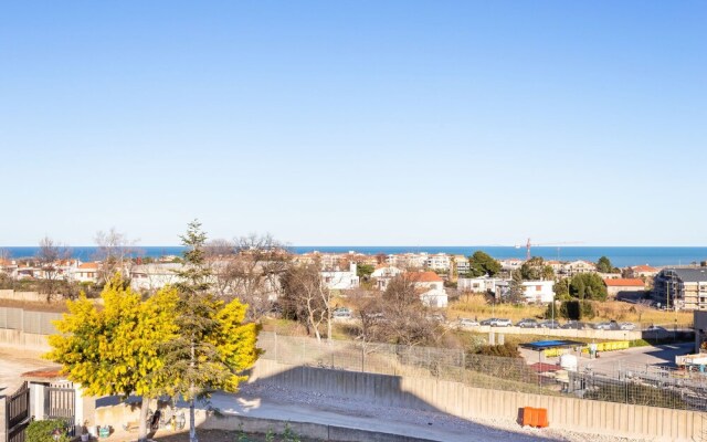Homely Villa in Termoli With Garden