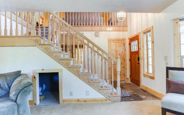 3 Mt. Baker-AC-Hot Tub-4BR/3BA