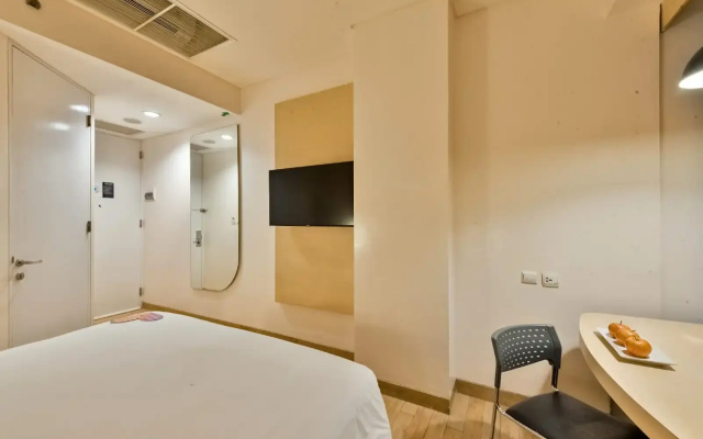 Neo Hotel Melawai