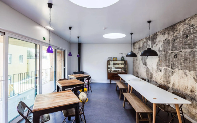 JOIVY Moon Hill Hostel
