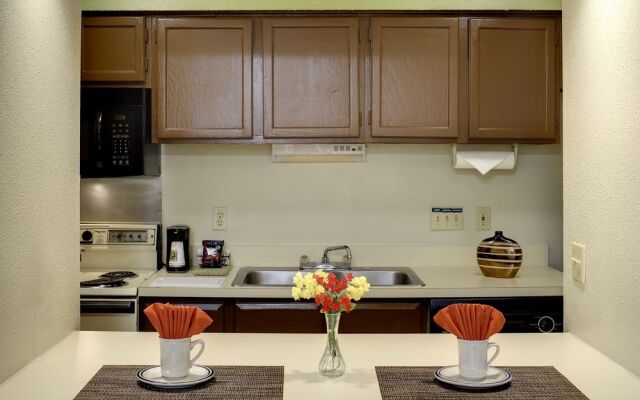 Orangewood Suites Hotel