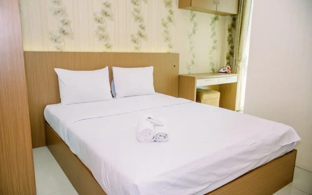 Comfort 2Br Apartment At Woodland Park Residence