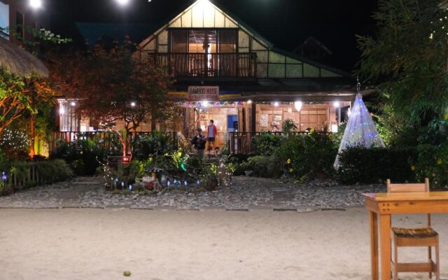 Bamboo House Beach Lodge & Restaurant
