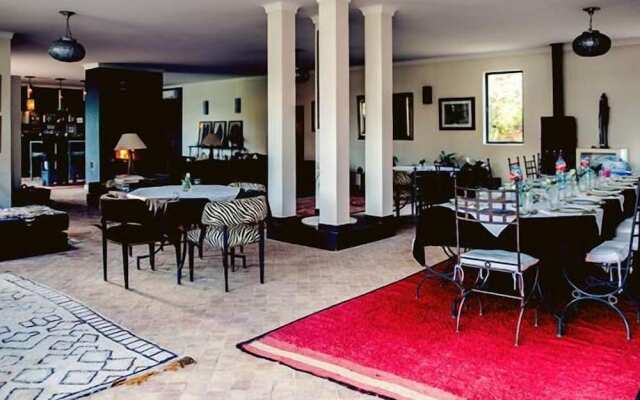 Villa Dinari