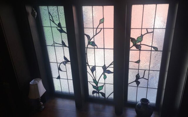 Queens Landing Guest House