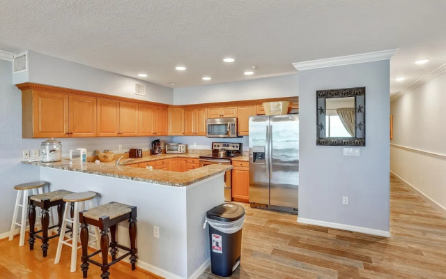 Oceanside 302