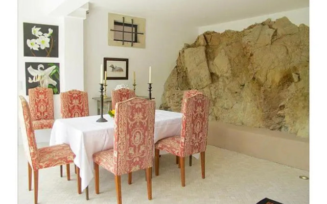 Heart of Sintra - Amazing Views, Pool & Garden