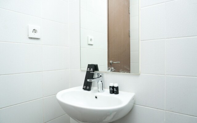 Comfy 2BR Puri Orchard Apartment