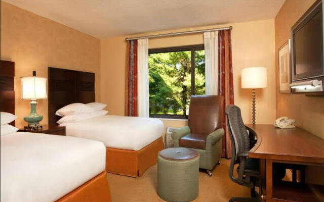 DoubleTree by Hilton Boston/Bedford Glen