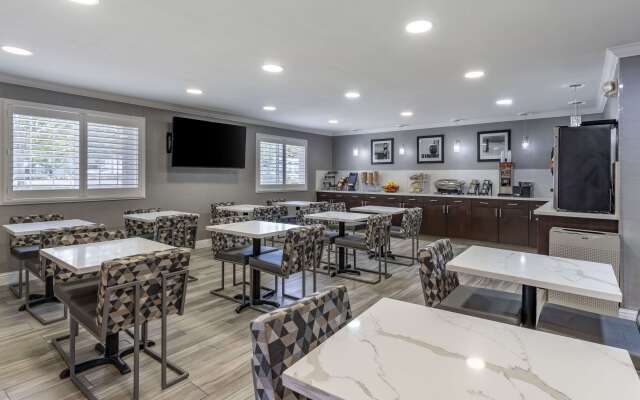 Best Western Plus Vineyard Inn