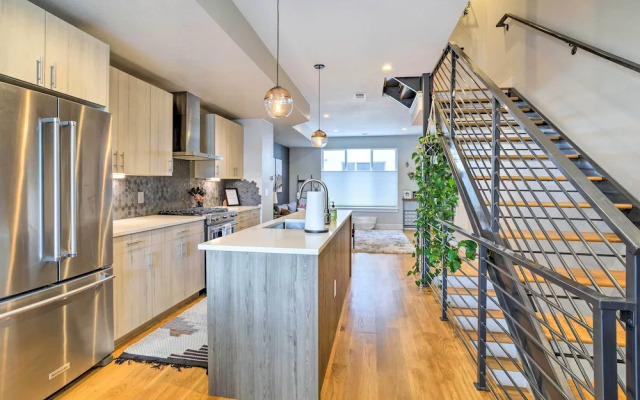 City Skyline Views: Upscale Denver Townhome