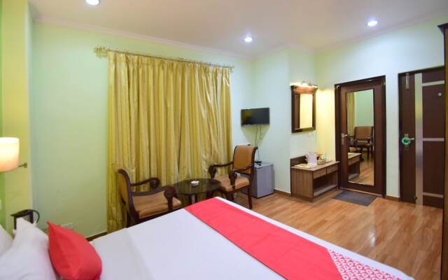 OYO 11494 Hotel Marc