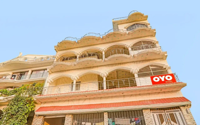 Oyo Flagship 702816 Sana Guest House