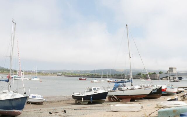 Havens End, Conwy