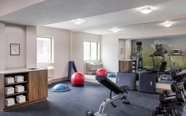 Holiday Inn Express Portland South-Lake Oswego by IHG