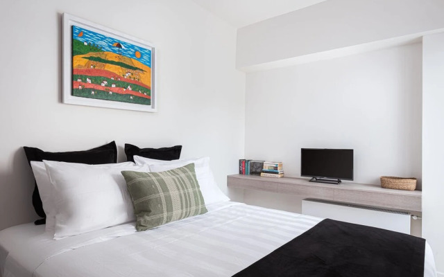 Glyfada Unique Residence