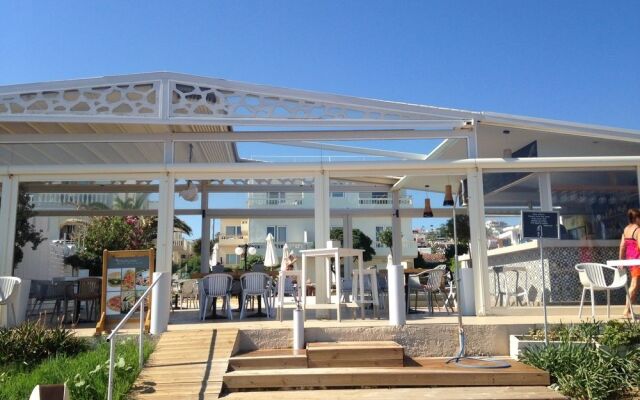 Tropicana Beach Resort