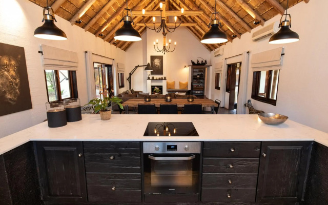 Kingly Bush Villa