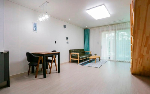 Jeju Hyeopjae Bliss Pension