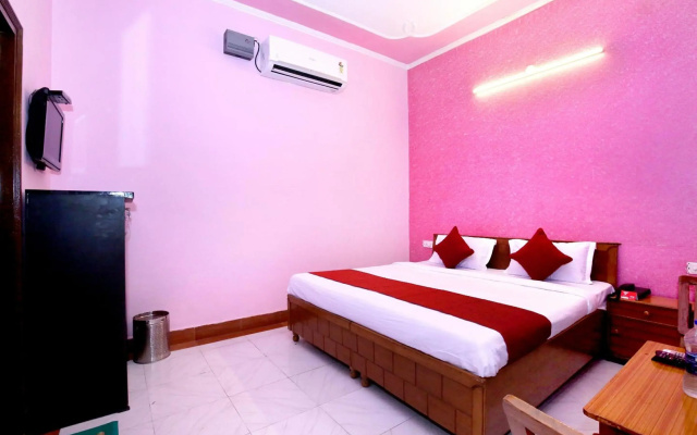 OYO 9229 GMG Hotel