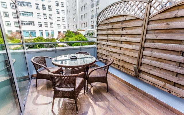 JessApart - Babka Tower Apartment