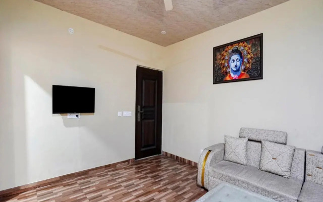 OYO Flagship 80461 R K Residency